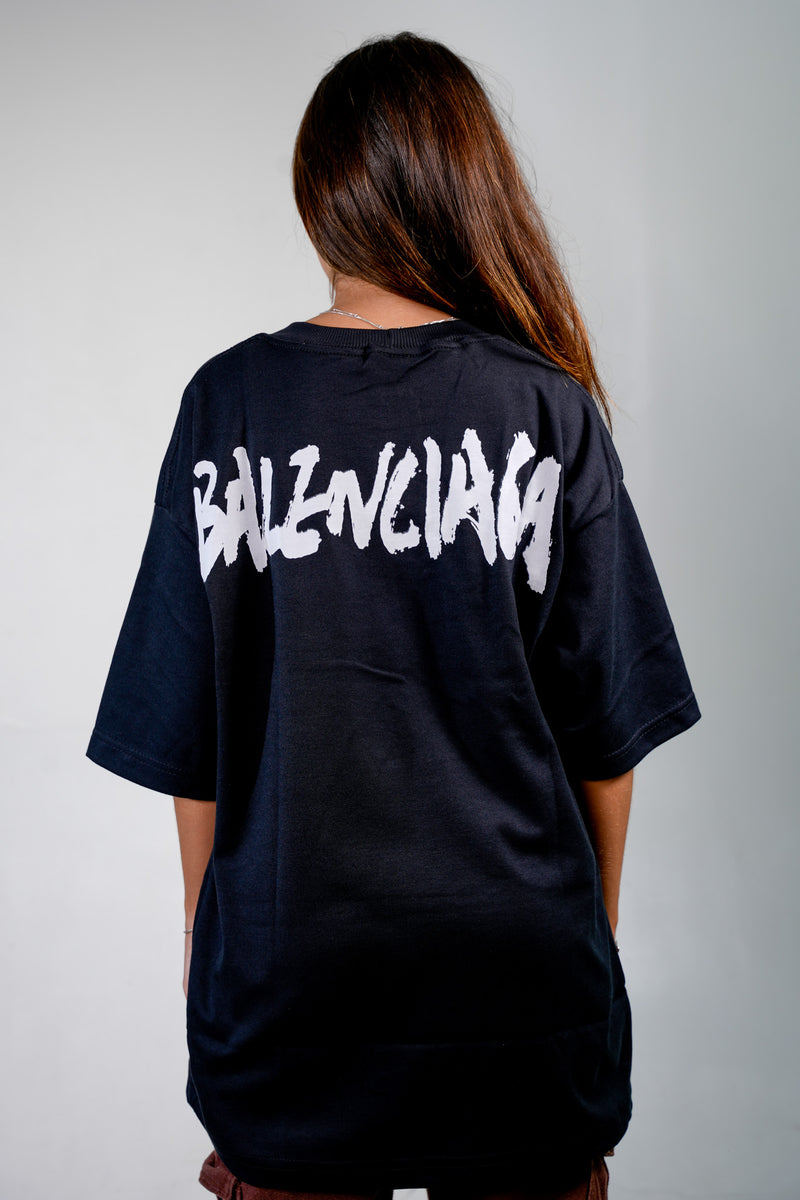 Camisa Oversized  Balenciaga e Gucci.